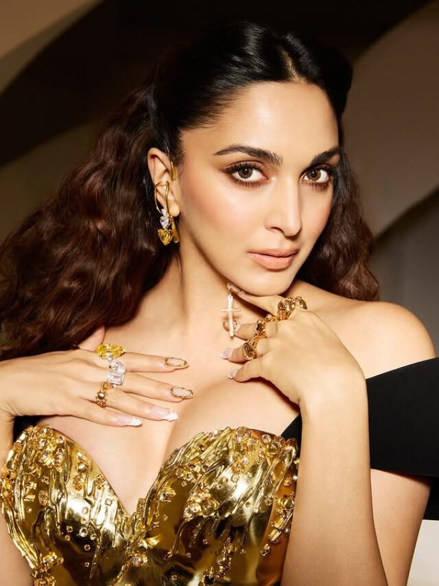 Kiara Advani ने दिखाया बेबी बंप