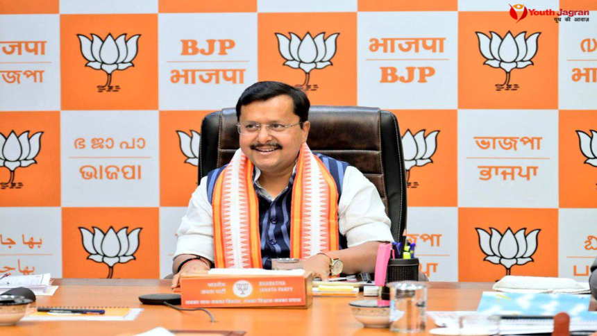 BJP President Nitin Naveen